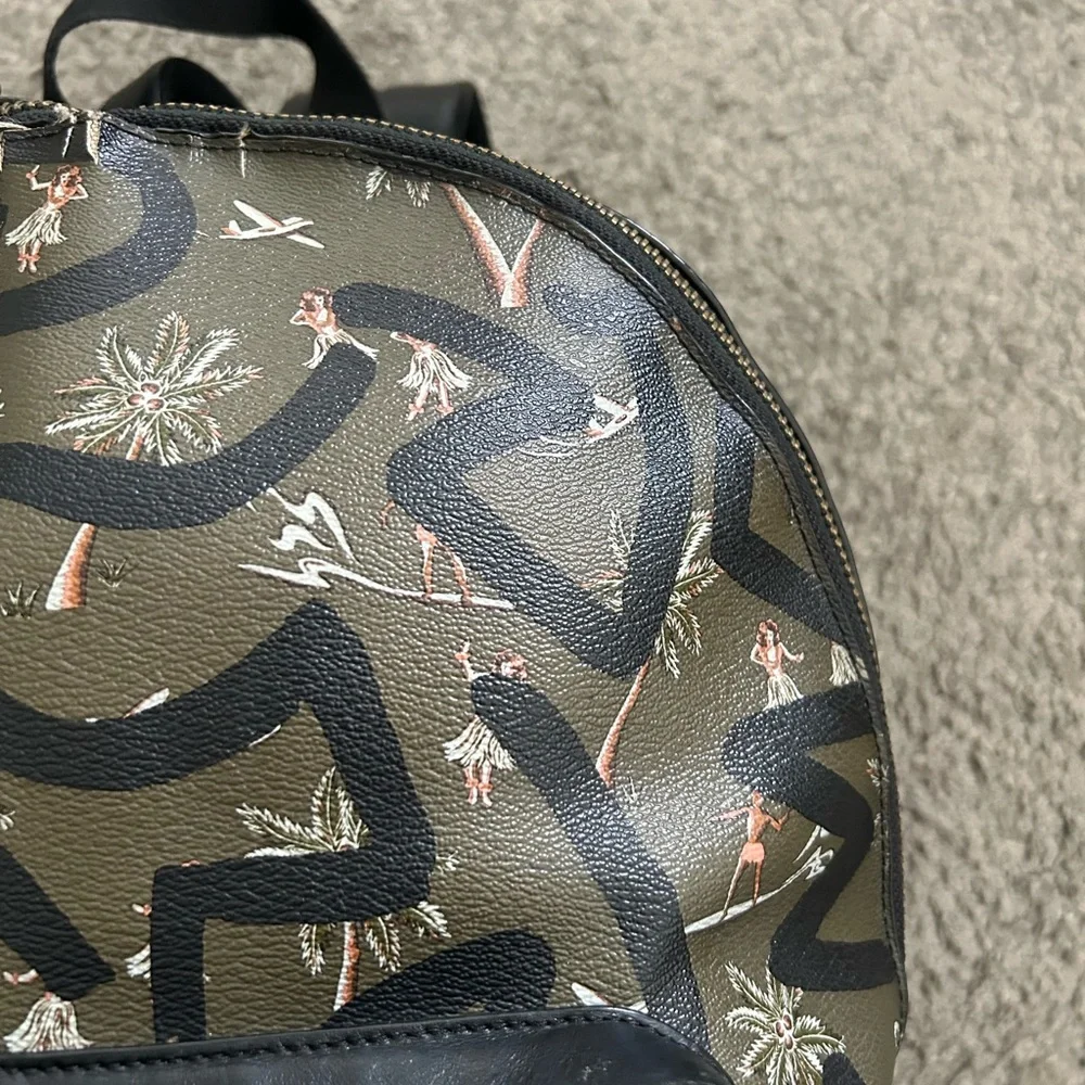 Coach Keith Haring Backpack Preowned - Picture 2 of 9